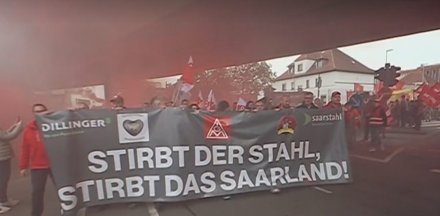 Илјадници на протест